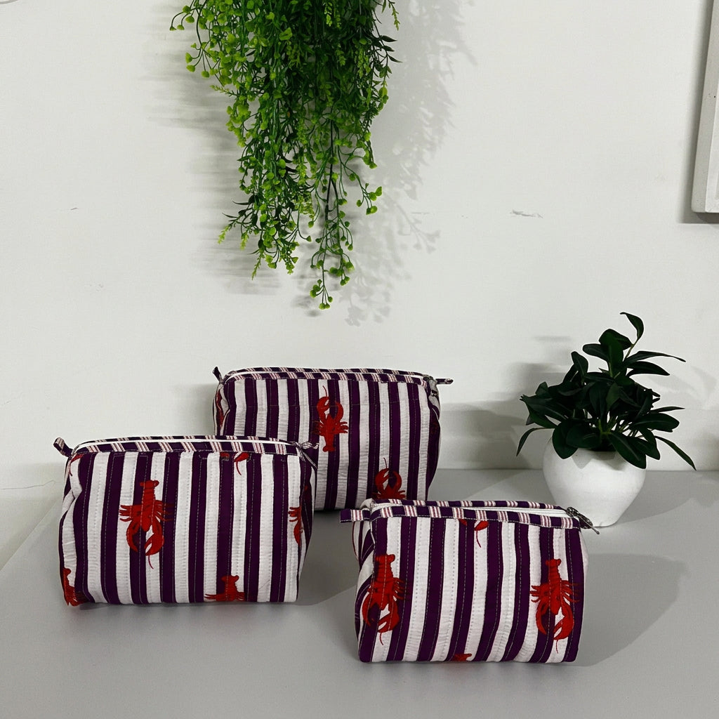 SET OF THREE MULTI PURPOSE TOILETRY BAGS